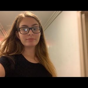 Meet your Posher, Rebecca